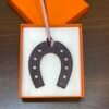 UAE Dubai 187 Factory Paddock Horseshoe Charm Swift Rose Sakura / Rouge H No.HS 858