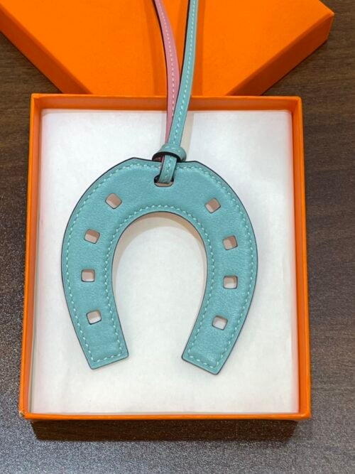 Full Handmade 187 Factory Paddock Horseshoe Charm Swift Leather Pink / Blue Atoll