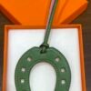 Australia Canberra 187 Factory Paddock Horseshoe Charm Swift Leather Pink / Vert Olive No.860