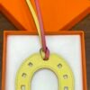 187 Factory Paddock Horseshoe Bag Charm Swift Leather Rose Lipstick / Lime No.863