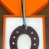 187 Factory Blue Atoll / Rouge H Swift Leather No.867 Paddock Horseshoe Charm