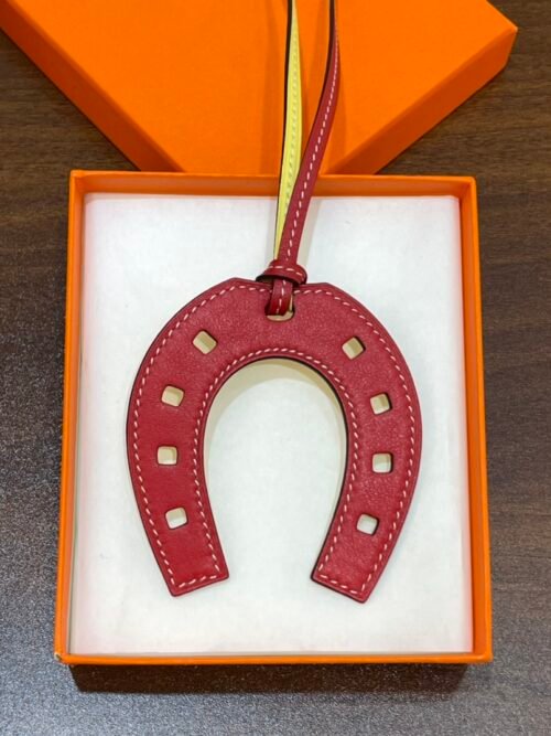 187 Factory Paddock Horseshoe Bag Charm Images No.872 Swift Leather Rouge Casaque / Lime