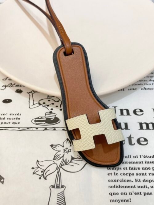 Full Handmade 187 Factory Oran Nano Charm Craie Epsom & Swift Leather