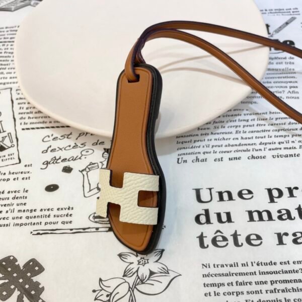 Full Handmade 187 Factory Oran Nano Charm Craie Epsom & Swift Leather