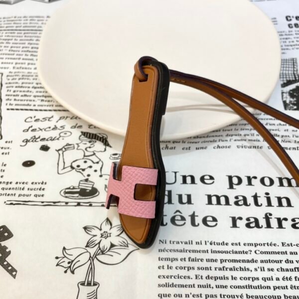 UK London 187 Factory Oran Nano Charm Rose Sakura Epsom & Swift Leather