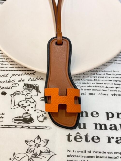 Canada Ottawa 187 Factory Oran Nano Charm Epsom & Swift Leather Orange