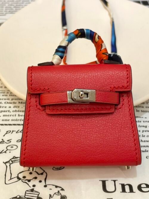 Russia Moscow 187 Factory Kelly Twilly Charm Rouge Casaque Tadelakt Leather Silver Hardware