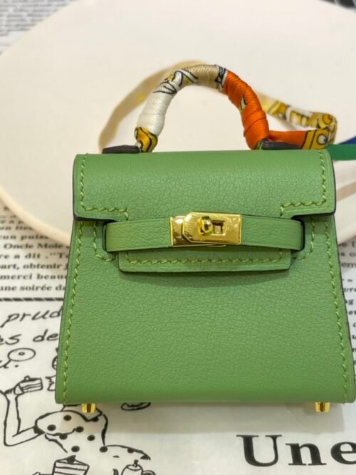 Canada Ottawa 187 Factory Tadelakt Leather Kelly Twilly Charm Vert Criquet Gold Hardware