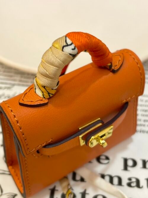 Canada Toronto 187 Factory Kelly Twilly Charm Tadelakt Leather Orange Gold Hardware