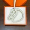 187 Factory Bag Charm Paddock Cheval Charm Craie Swift Leather