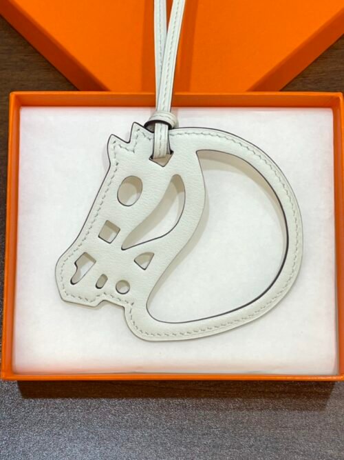 187 Factory Bag Charm Paddock Cheval Charm Craie Swift Leather