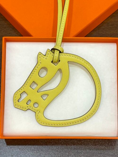 Australia Sydney 187 Factory Paddock Cheval Charm Lime Swift Leather
