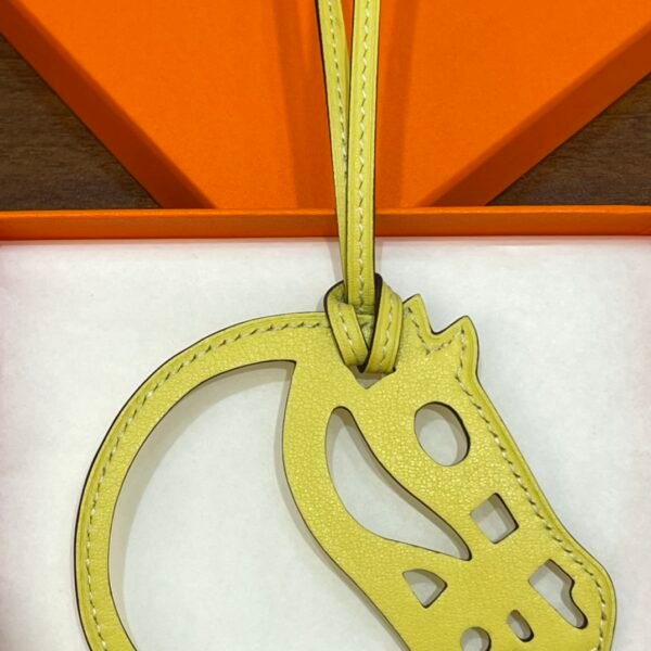 Australia Sydney 187 Factory Paddock Cheval Charm Lime Swift Leather