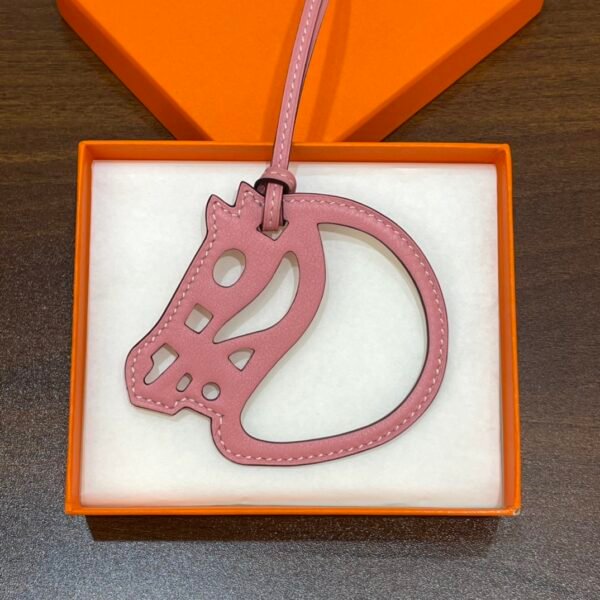 USA Washington 187 Factory Swift Leather Paddock Cheval Charm Rose Confetti