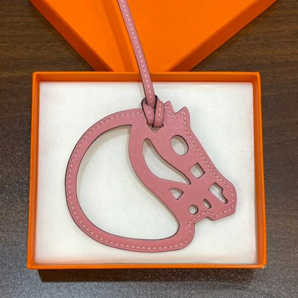 USA Washington 187 Factory Swift Leather Paddock Cheval Charm Rose Confetti