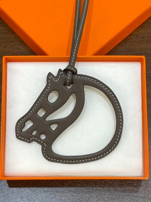 Full Handmade 187 Factory Paddock Cheval Charm Chocolate Swift Leather