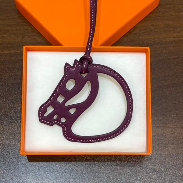 Taiwan 187 Factory Paddock Cheval Charm Swift Leather Violet