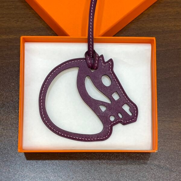 Taiwan 187 Factory Paddock Cheval Charm Swift Leather Violet
