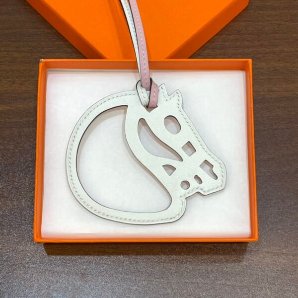 Russia Moscow 187 Factory Paddock Cheval Charm Swift Leather Rose Sakura & Craie