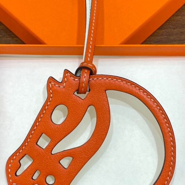 187 Factory Bag Charm Images Swift Leather Orange & Craie Paddock Cheval Charm