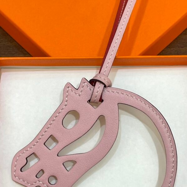 Hong Kong 187 Factory Paddock Cheval Charm Swift Leather Rose Sakura & Rouge Casaque