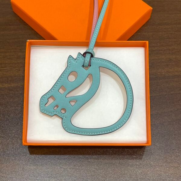 UK London 187 Factory Swift Leather Paddock Cheval Charm Rose Sakura & Blue Atoll