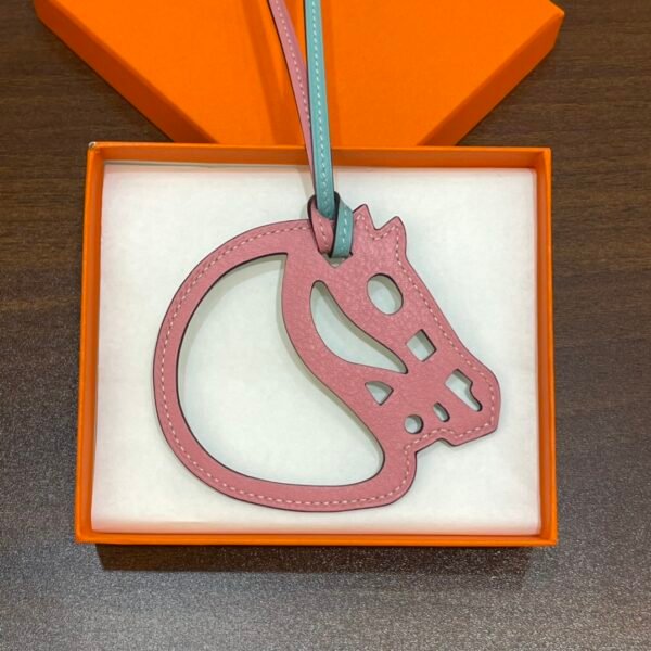 UK London 187 Factory Swift Leather Paddock Cheval Charm Rose Sakura & Blue Atoll
