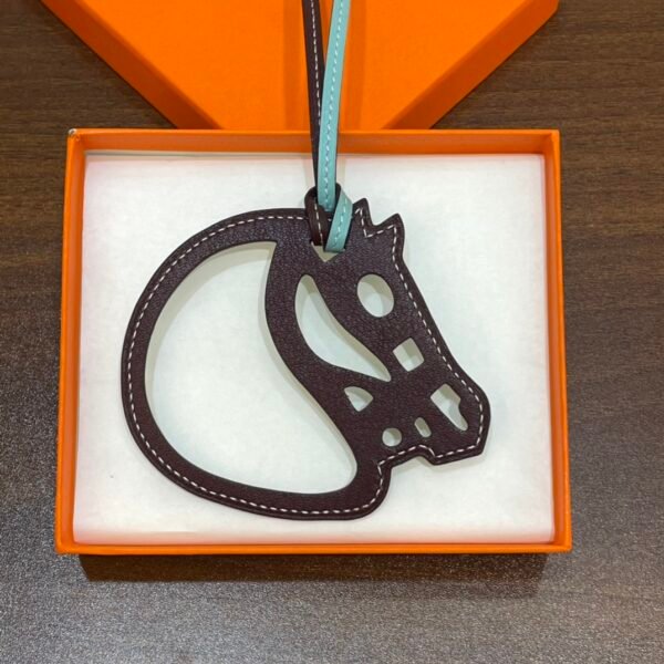 Full Handmade 187 Factory Paddock Cheval Charm Blue Atoll & Rouge H Swift Leather