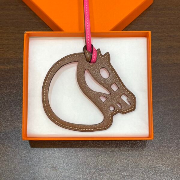 Full Handmade 187 Factory Paddock Cheval Charm Swift Leather Rose Shocking & Gold