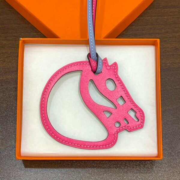 Russia Moscow 187 Factory Paddock Cheval Charm Rose Shocking & Lilac Swift Leather