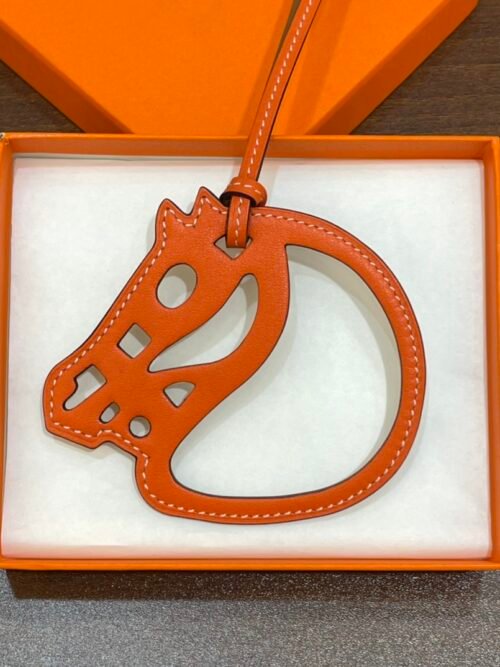 USA Los Angeles 187 Factory Paddock Cheval Charm Swift Leather Rouge Orange & Gold