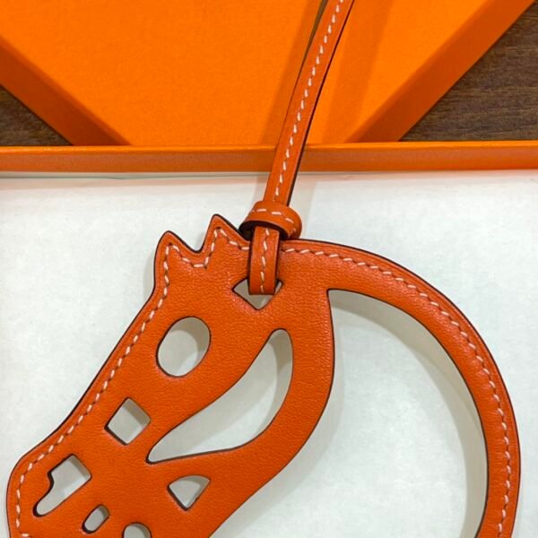 USA Los Angeles 187 Factory Paddock Cheval Charm Swift Leather Rouge Orange & Gold