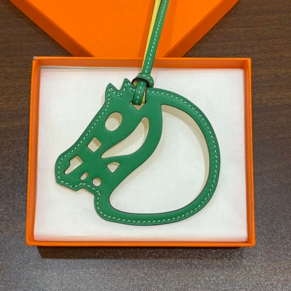 187 Factory Bag Charm Paddock Cheval Charm Swift Leather Vert Bambou & Lime