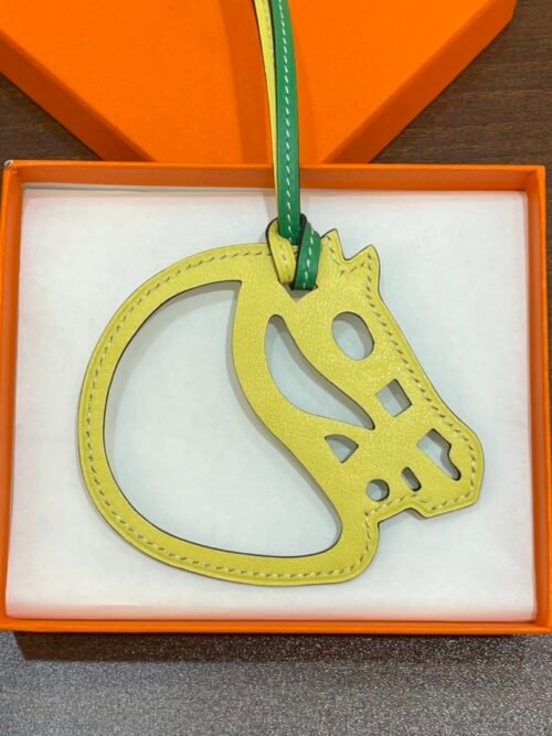 187 Factory Bag Charm Paddock Cheval Charm Swift Leather Vert Bambou & Lime