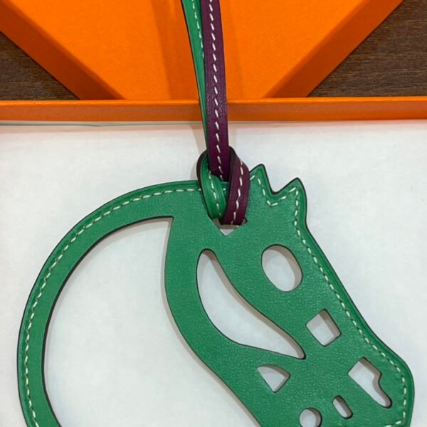 187 Factory Bag Charm Price Violet & Vert Vertigo Swift Leather Paddock Cheval Charm