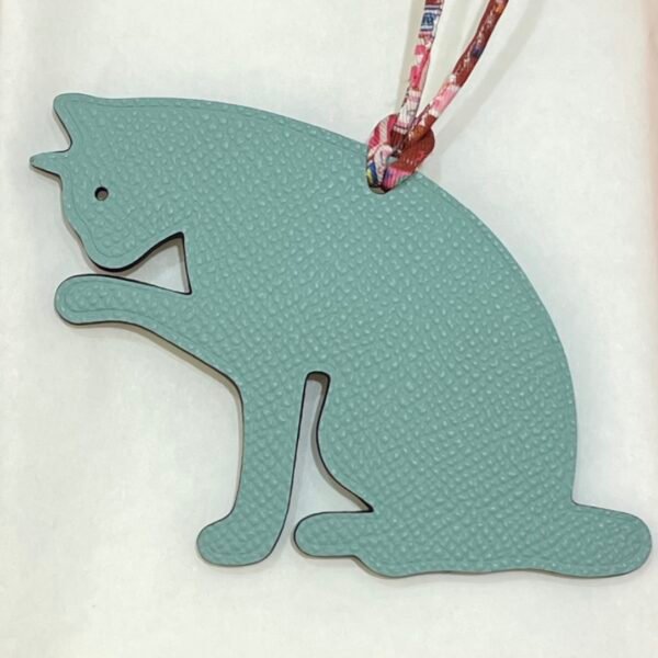Taiwan 187 Factory Dark Coffee Togo / Blue Atoll Epsom Leather Cat Charm
