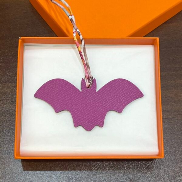 UK London 187 Factory Rose Purple Epsom / Rose Sakura Togo Leather Bat Bag Charm