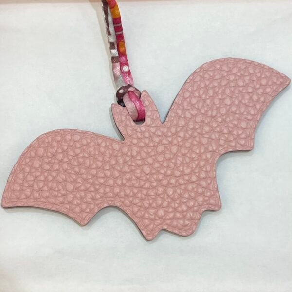 UK London 187 Factory Rose Purple Epsom / Rose Sakura Togo Leather Bat Bag Charm