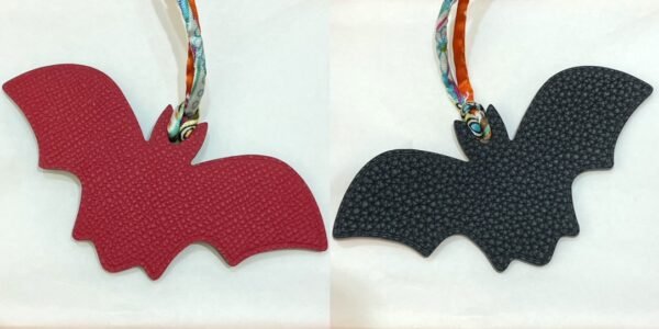 187 Factory Bag Charm Price Bat Charm Epsom Rouge Casaque / Togo Noir