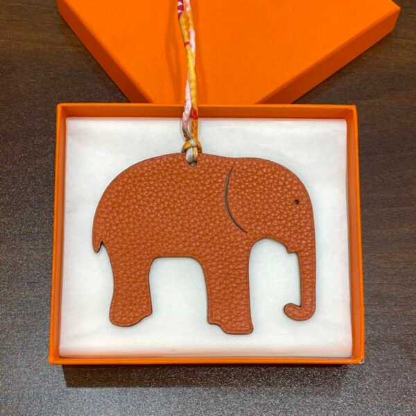 Saudi Arabia Riyadh 187 Factory Elephant Bag Charm Orange Togo / Etoupe Epsom Leather