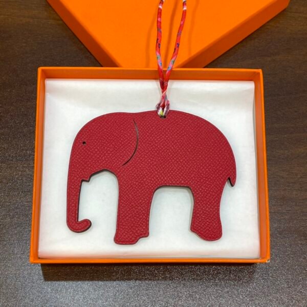187 Factory Bag Charms Price Epsom Rouge Casaque / Togo Gold Elephant Charm
