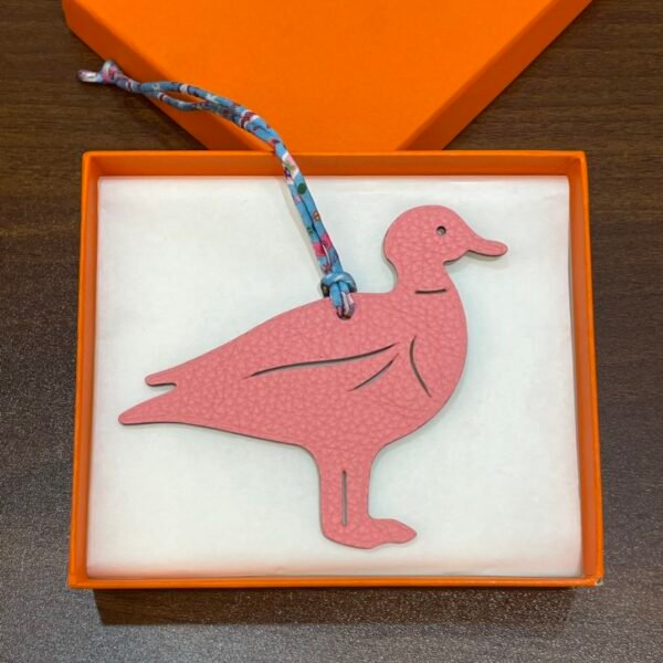 187 Factory Pigeon Bag Charm Epsom Blue Atoll / Togo Flamingo