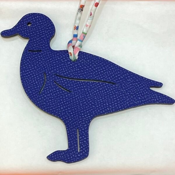 Hong Kong 187 Factory Blue Electric Epsom / Togo Vert Cypres Pigeon Charm