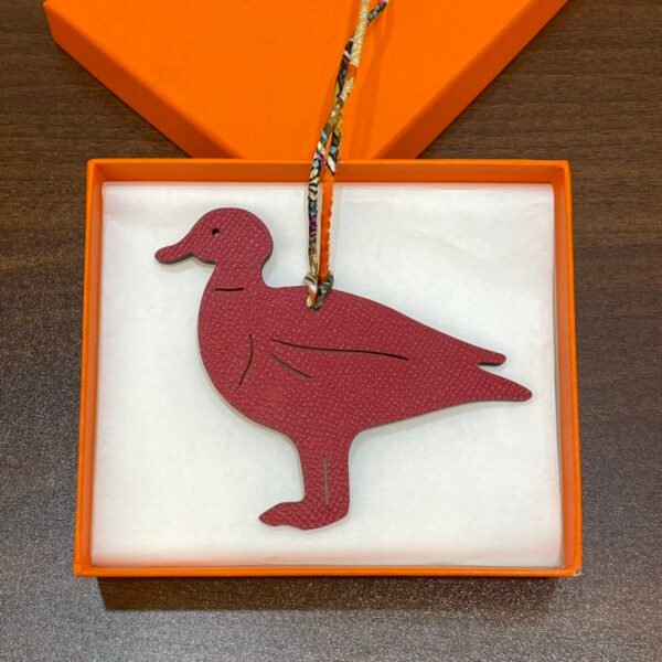 187 Factory Bag Charm Price Epsom Rouge Casaque / Togo Gold Pigeon Charm