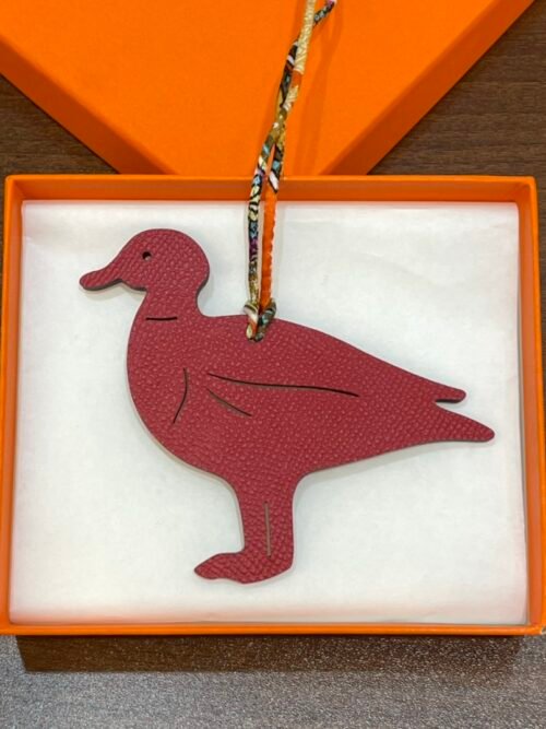 187 Factory Bag Charm Price Epsom Rouge Casaque / Togo Gold Pigeon Charm
