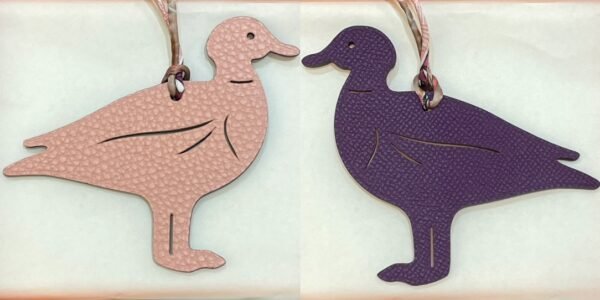 187 Factory Pigeon Charm Images Epsom Violet / Togo Rose Sakura