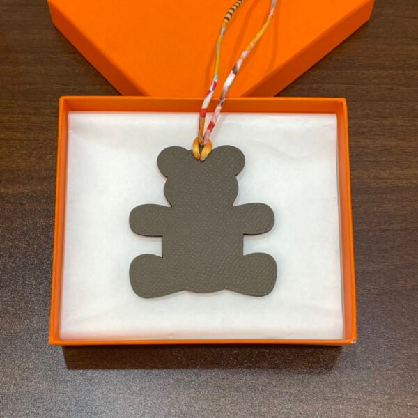 UK London 187 Factory Bear Charm Epsom Leather Etoupe Grey / Togo Leather Orange