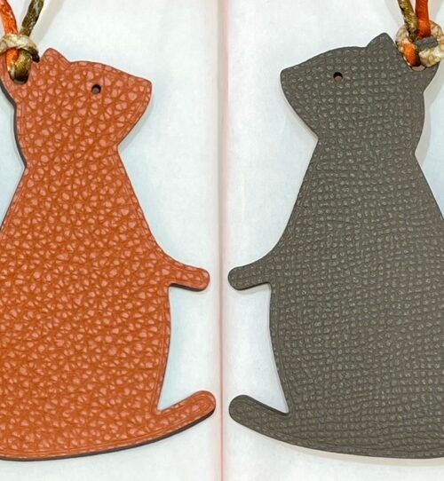 UK London 187 Factory Big Squirrel Charm Togo Feu Orange / Epsom Etoupe