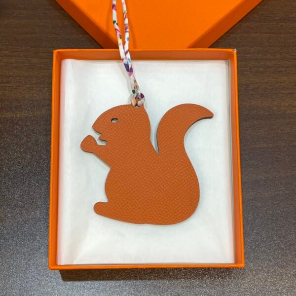 Saudi Arabia Riyadh 187 Factory Small Squirrel Charm Togo Craie / Epsom Orange