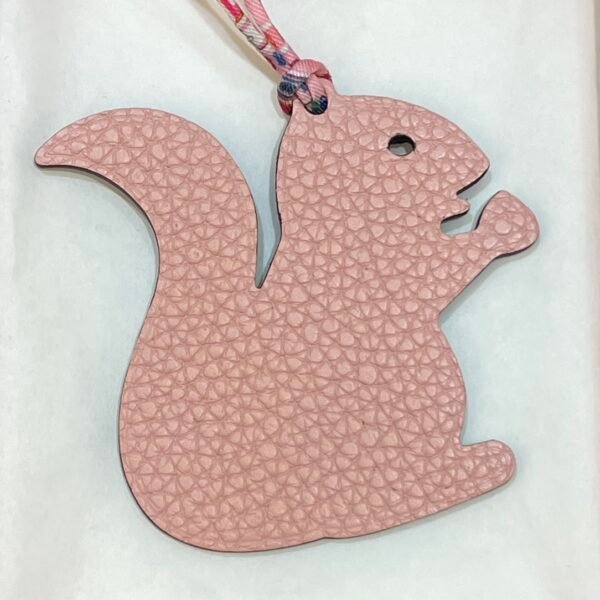 UK London 187 Factory Small Squirrel Charm Togo Rose Eglantine / Epsom Violet